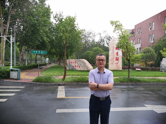 郑开翀.jpg
