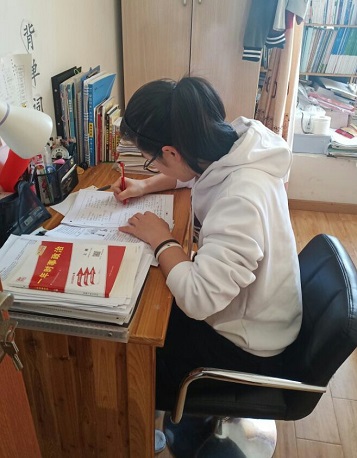 20班胡莹莹 (2).jpg