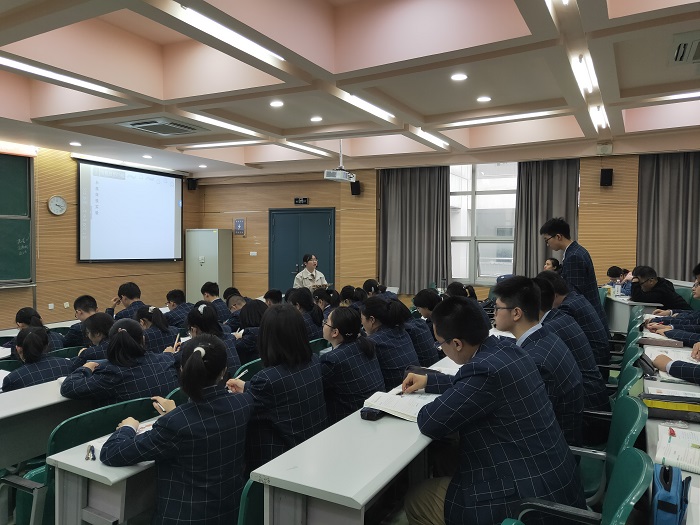 汪冉（1）.jpg