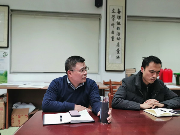 学科组会孙勇军.jpg
