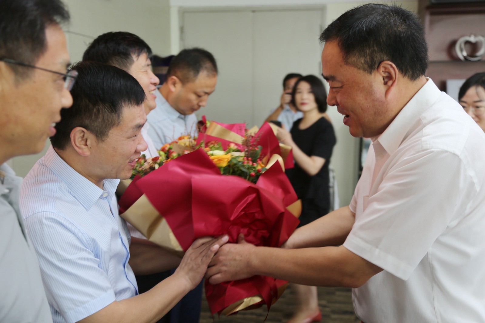 2021 9 8 教师节省总工会慰问4.jpg