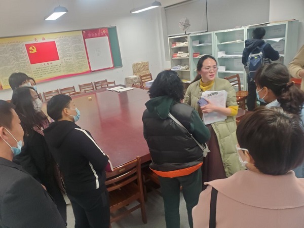 张文芳老师.jpg