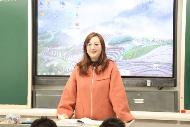 张媛媛.jpg