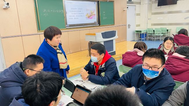 政治组3.jpg