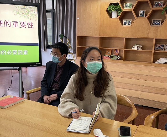 齐倩主任.JPG