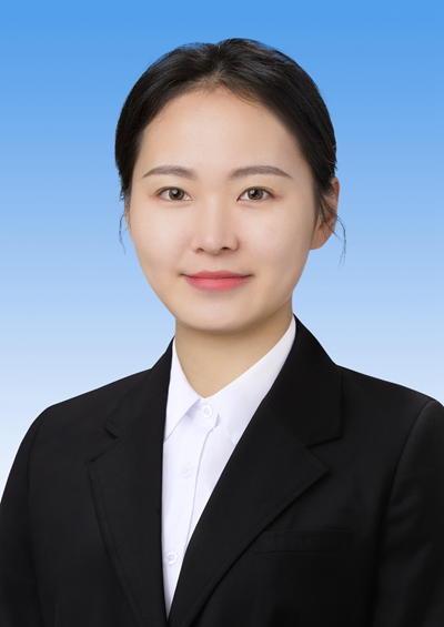 陈雪扬.jpg