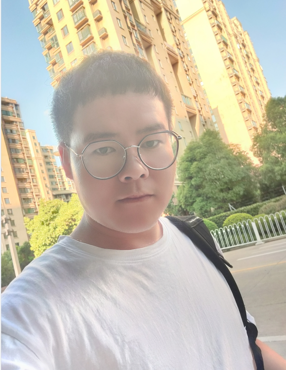 储昊.png