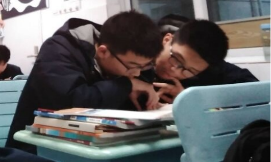 须知少年凌云志，曾许人间第一流785.png