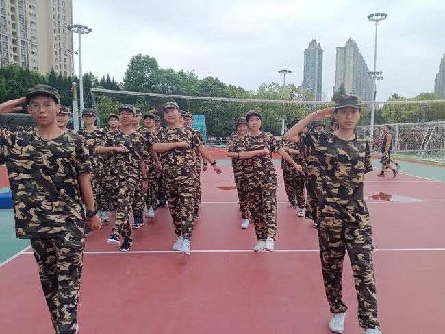 军训 (3).png