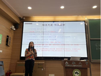 高二年级家委会启动会新闻稿846.png