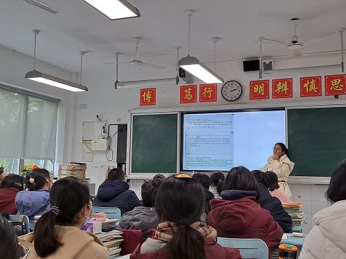 语文组张玲公开课.jpg