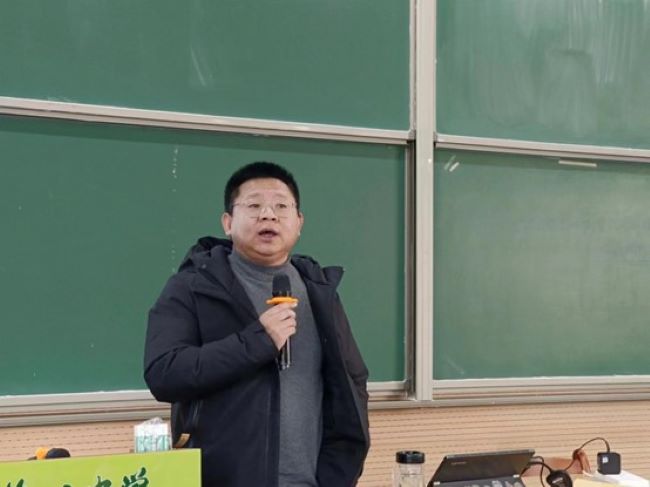 史方亮主任发表讲话.jpg