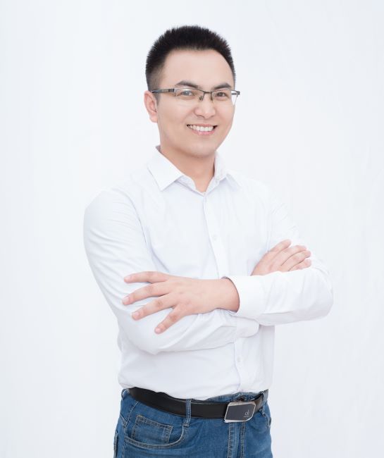 韩磊.jpg