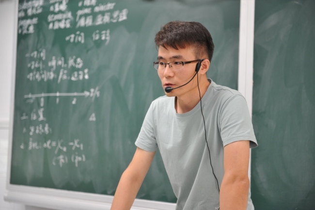 路东磊.jpg