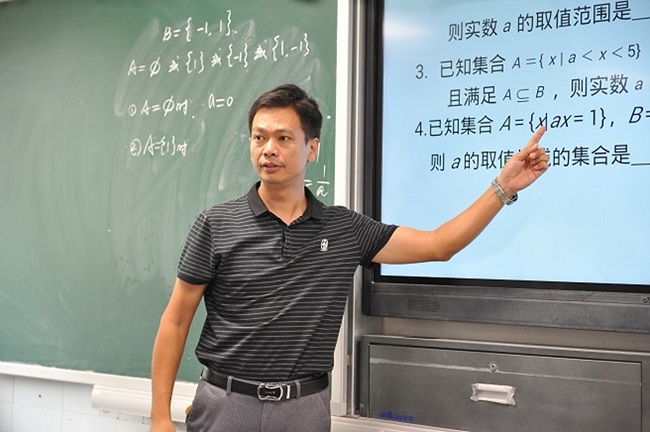 罗风云.jpg