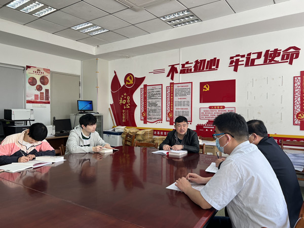 支委会1_副本.jpg