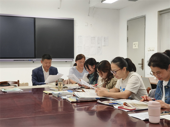 图1：向慧琴老师分享.jpg