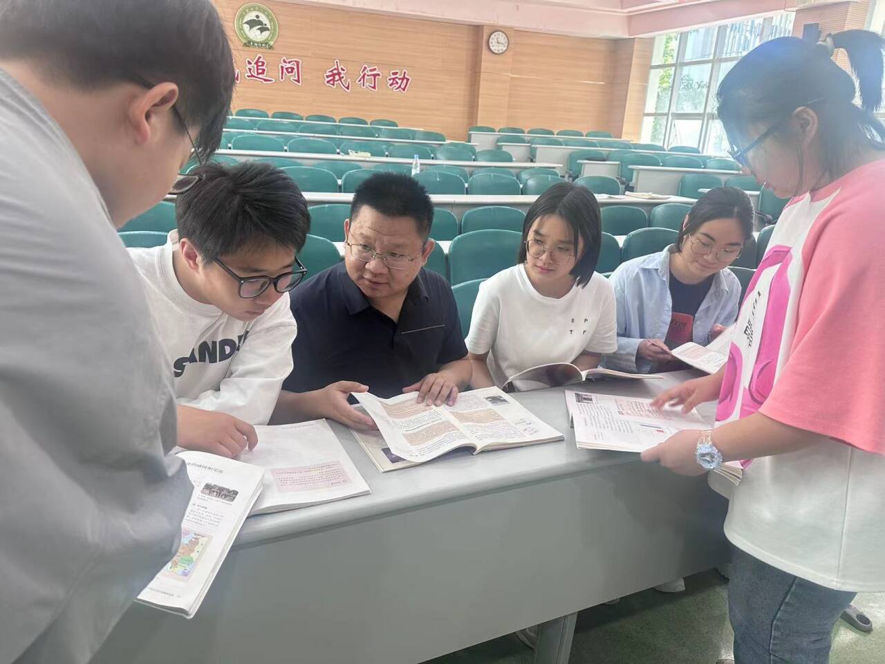 史主任.jpg