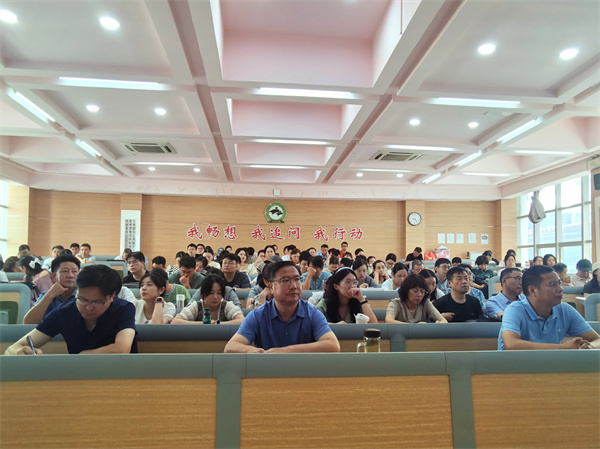 全体教师（1）.jpg