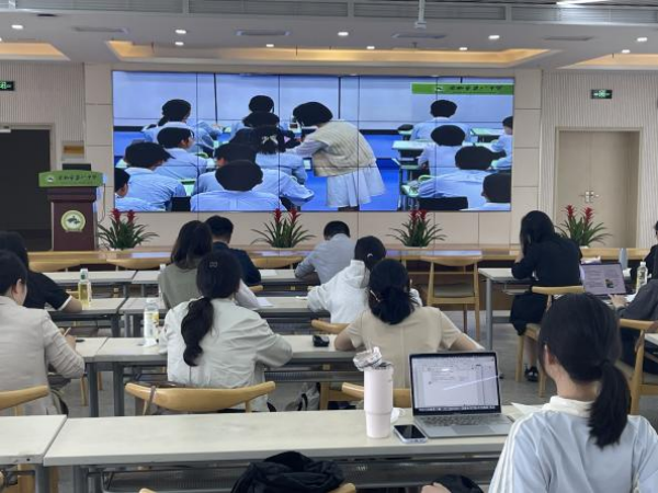 英语新闻稿图片2.png