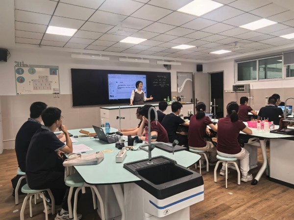 徐翔老师授课1.jpg